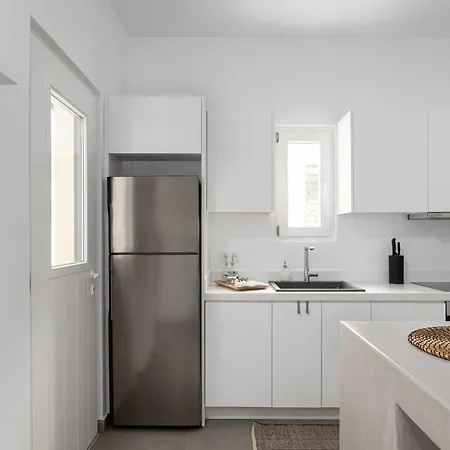 Summersalt Paros * Molos (Paros)